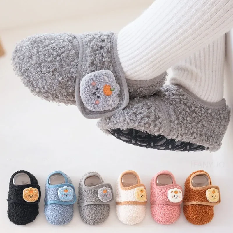 Calcetines antideslizantes de suela blanda para bebés y niños - imagen 4