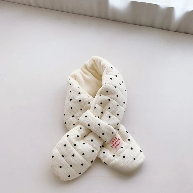 Bufandas lindas coreanas de invierno INS para bebés: hilo de algodón versátil, diseño cruzado, polainas cálidas y cómodas para el cuello para bebé. - imagen 2