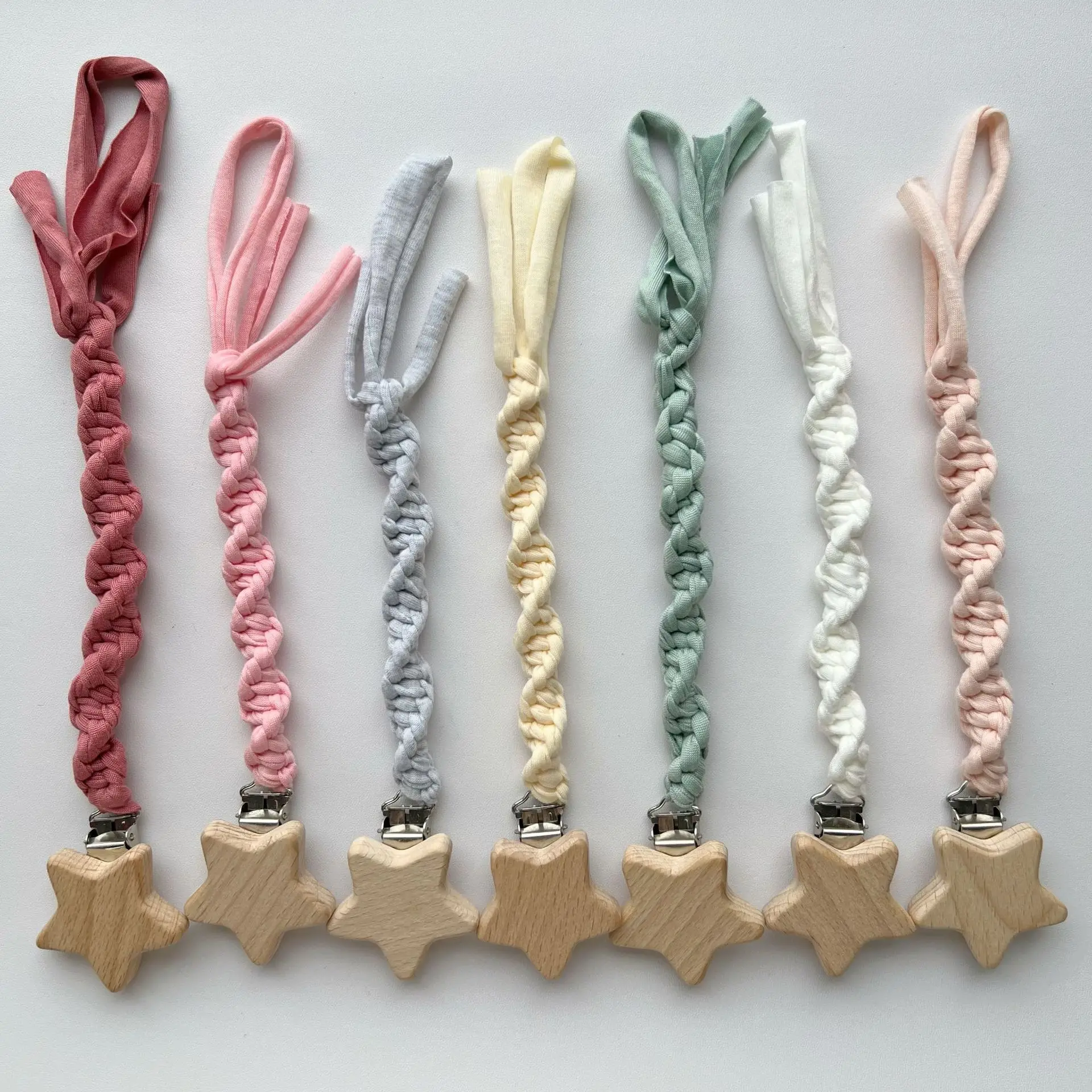 Clip chupete bebé con estrella de madera – Cadena elástica anticaídas - imagen 5
