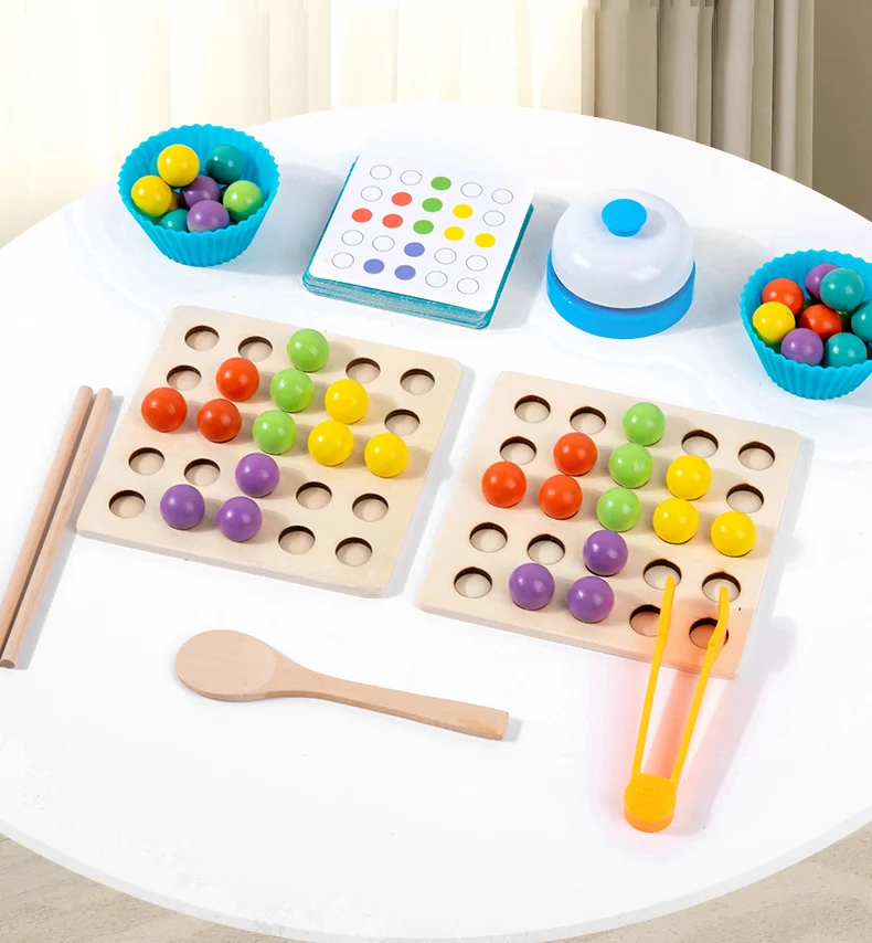 Juguete de cuentas con clip de madera y cuentas de colores