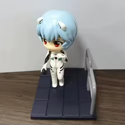 Figura de acción Evangelion Rei Asuka Kawaii Unidad-01 - Caja Sorpresa