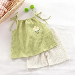 Conjunto de verano para niña chaleco floral y shorts