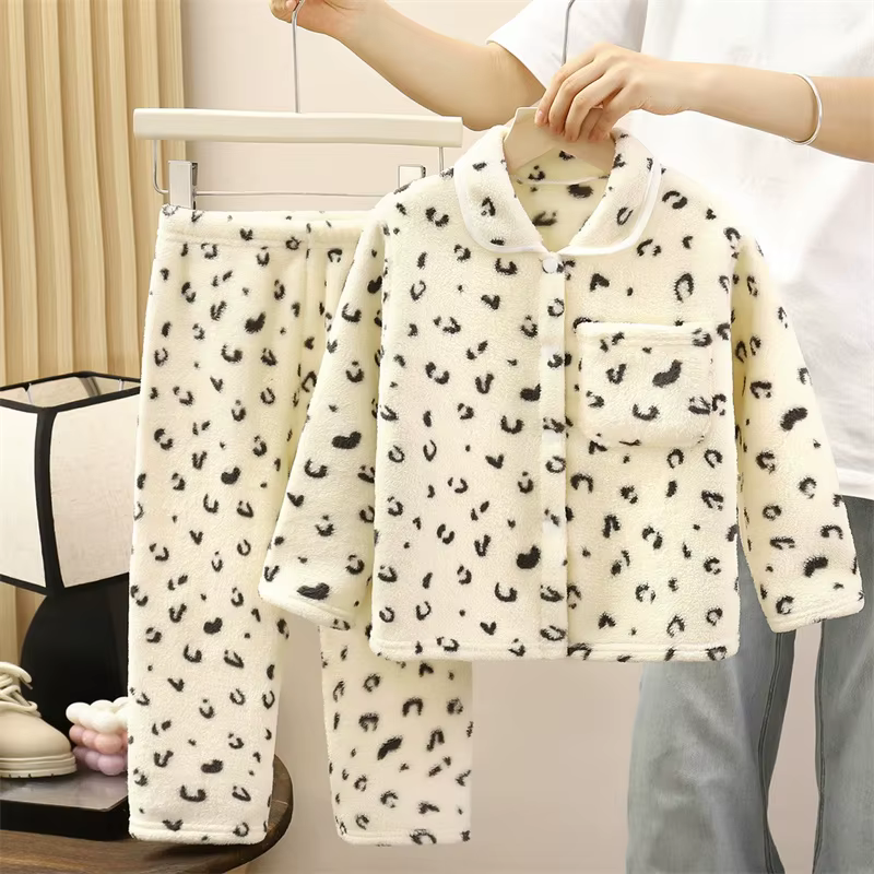 Pijama térmico de lana infantil – Estampado invernal para niños - imagen 5