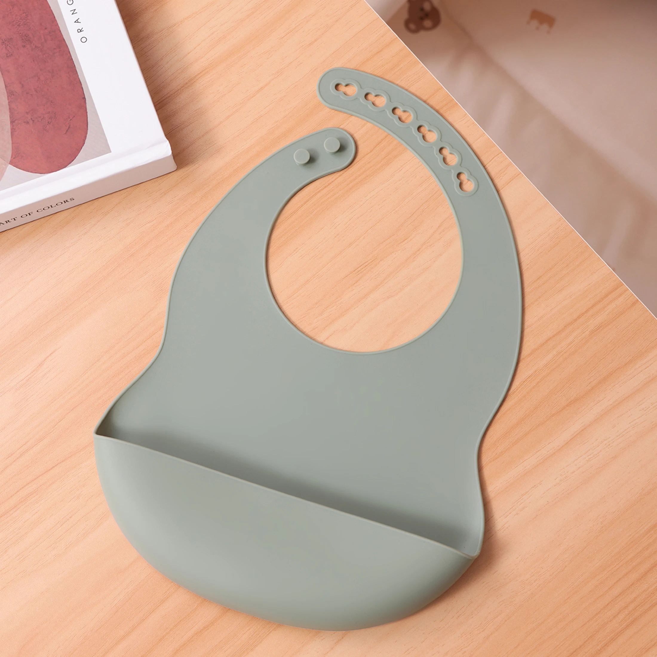 Babero de silicona para niños - impermeable y ajustable - sin BPA - imagen 5