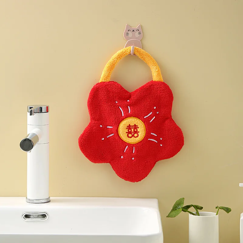 Toalla infantil colgante de verduras de dibujos animados: forro polar de coral grueso GSM alto, súper absorbente y de secado rápido, ideal para el baño del bebé.