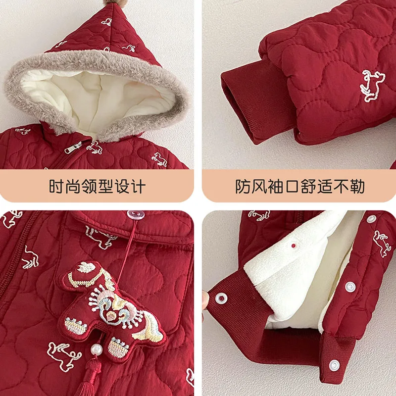 Mono de punto con capucha niña – Lana cálida estampado caballos - imagen 5
