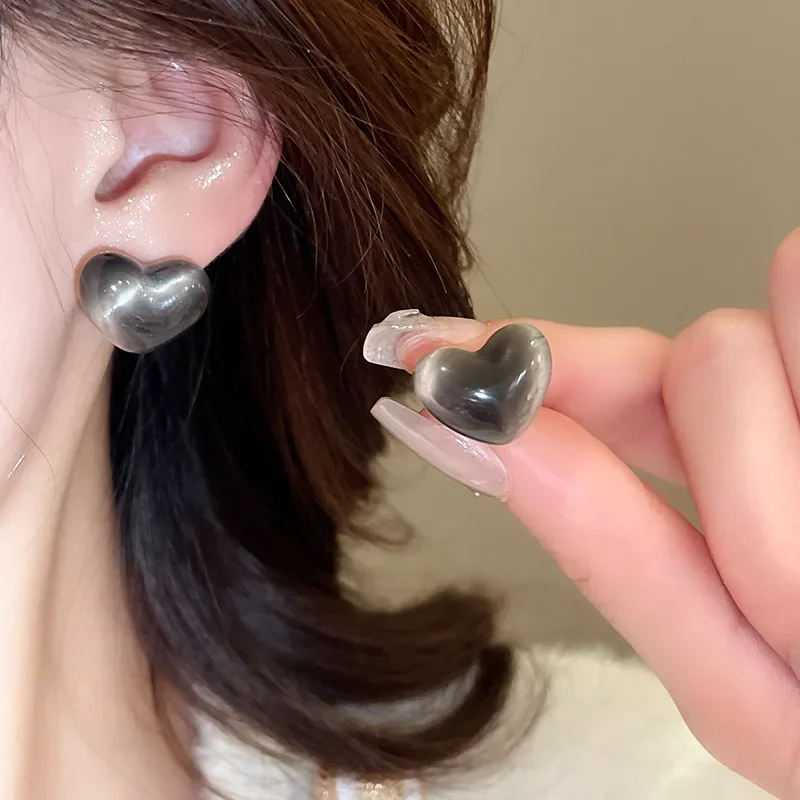 Pendientes de corazón de amor difuminado para mujer, pendiente de tuerca dulce y brillante, joyería femenina, accesorios de temperamento para fiesta, regalos de diseño - imagen 4