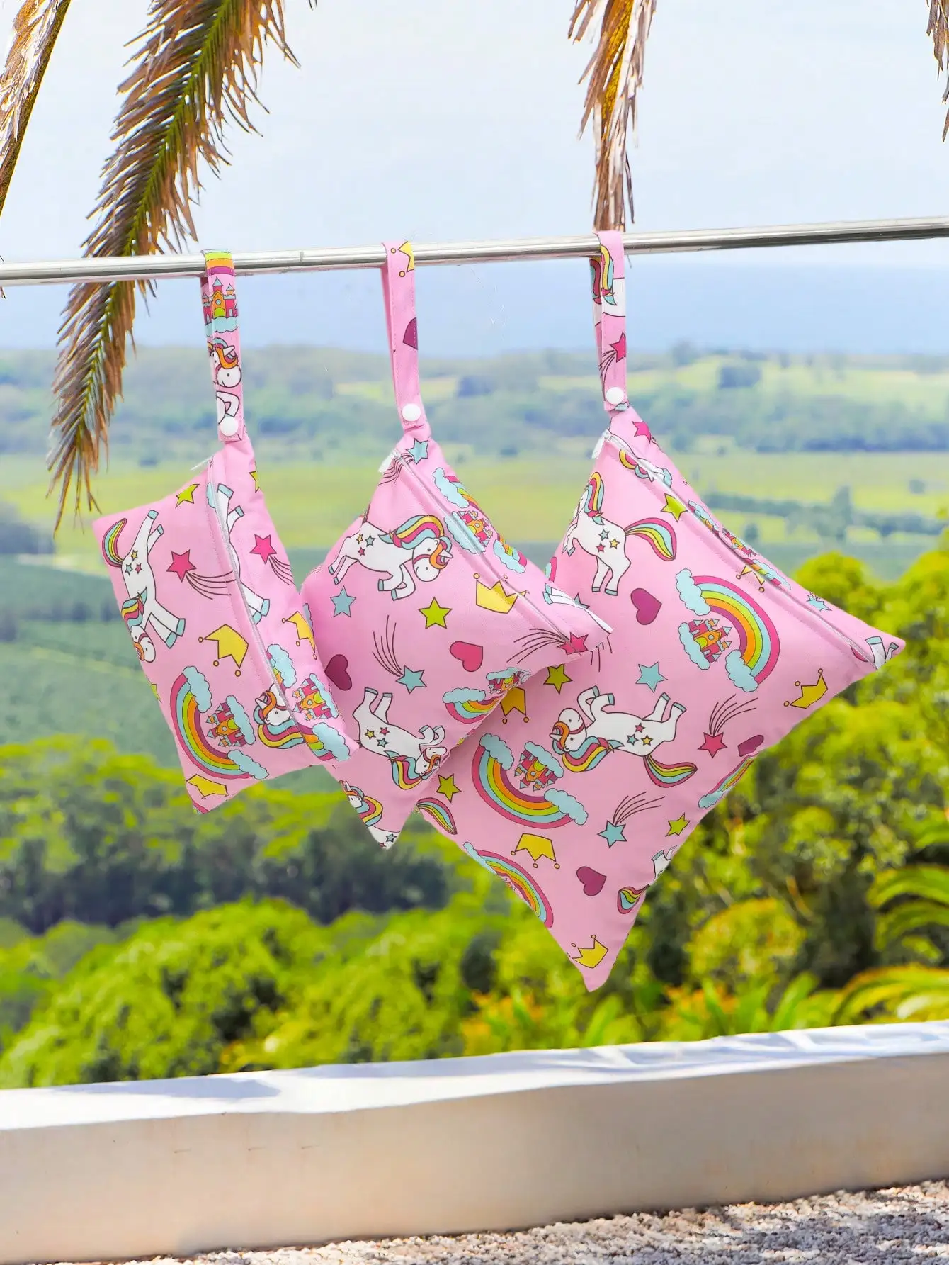 Bolsa impermeable para pañales de tela y bañadores - imagen 5