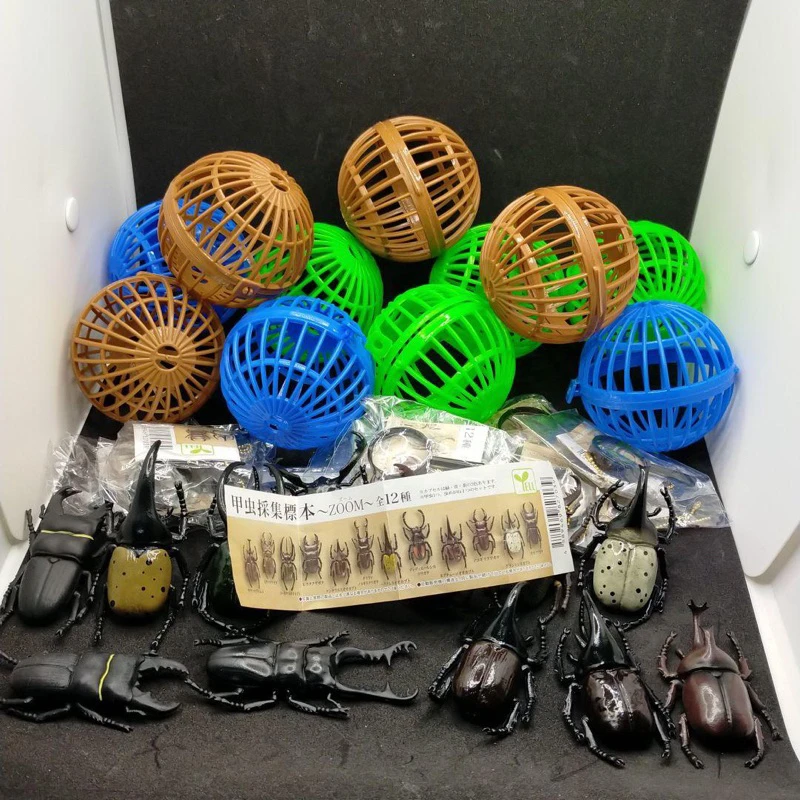 Yell Cápsulas de insectos con lupa – Figuras realistas para niños - imagen 3