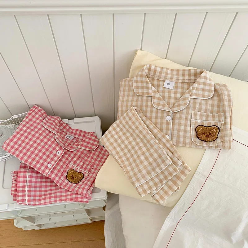 Ropa de dormir de algodón suave para niños y niñas, moda coreana, conjuntos de pijamas a cuadros con bonito oso de dibujos animados, ropa para el hogar para primavera y verano - imagen 3