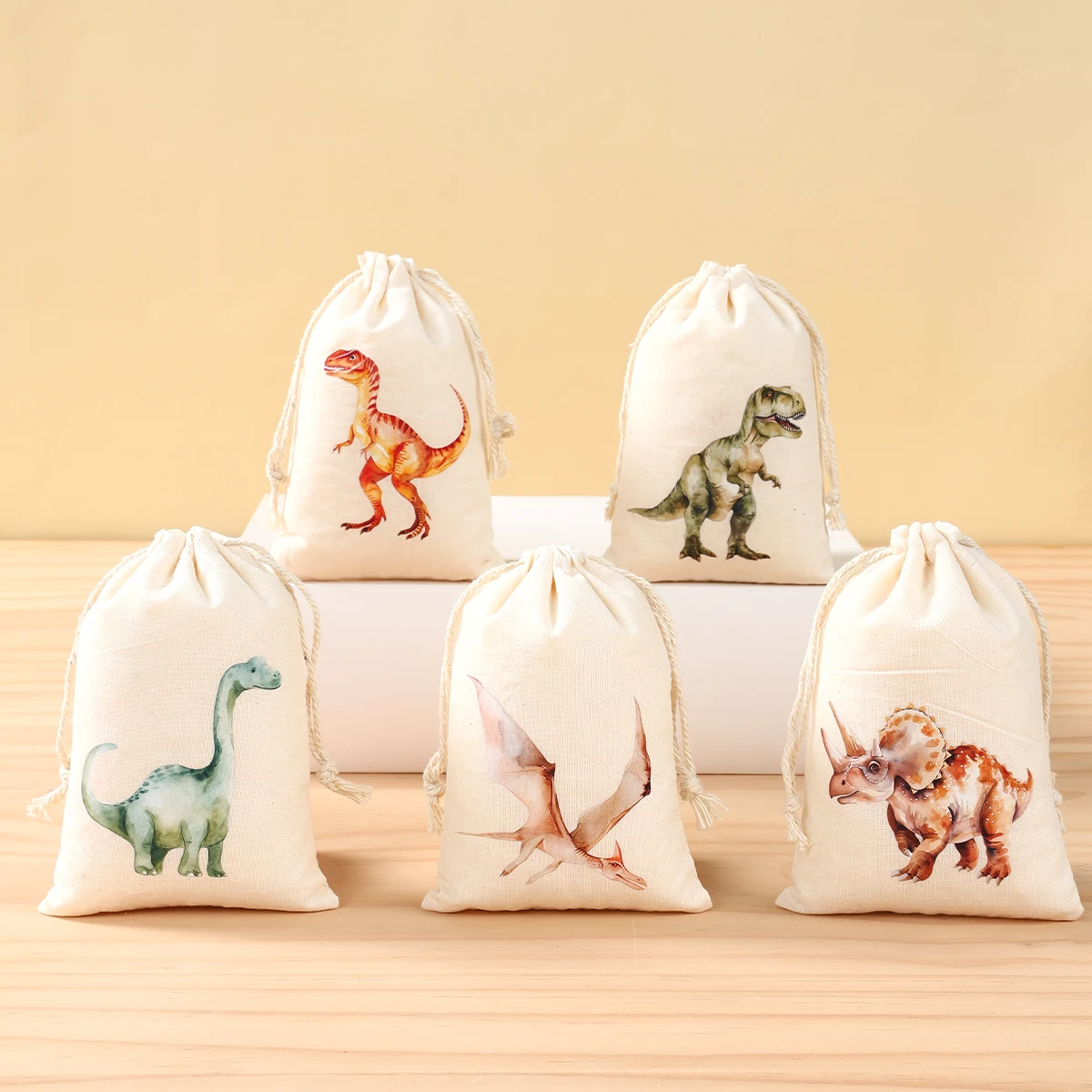 Bolsas de dulces de dinosaurio, suministros para fiesta de cumpleaños de dinosaurio, bolsas de regalo, joyería, bolsas de saco de sótamo, bolsas de embalaje, decoraciones para fiesta de cumpleaños para niños - imagen 3