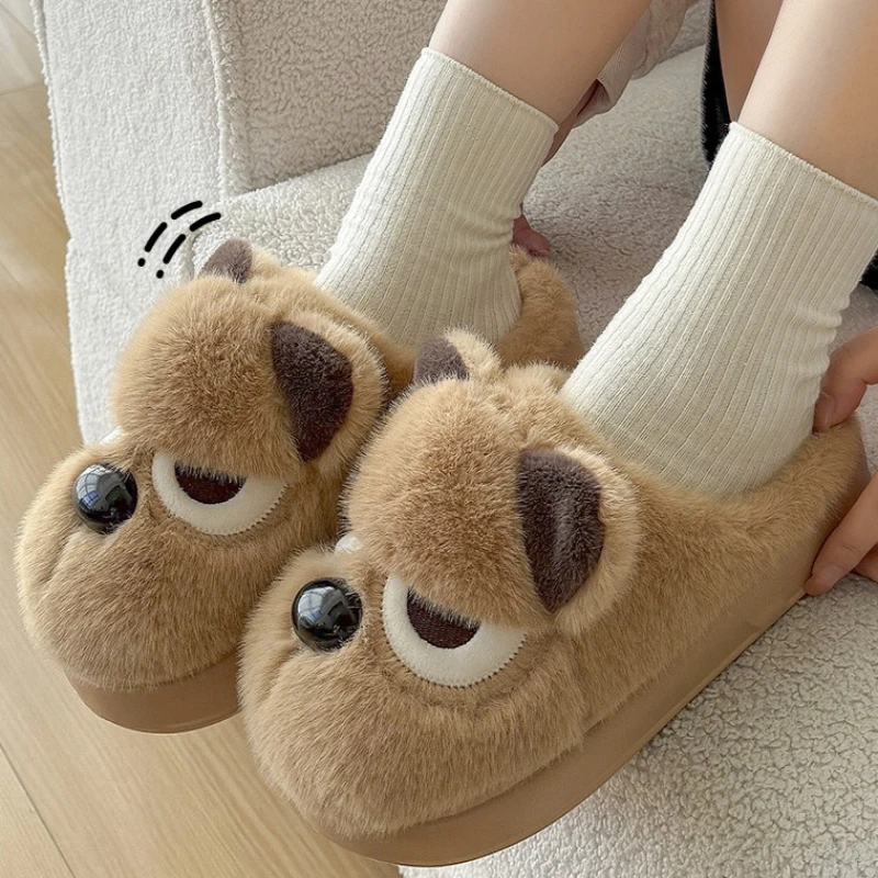 Zapatillas peludas de perro enojado para interiores para mujeres y hombres, zapatos cálidos para casa, chanclas de algodón para el suelo del hogar con dibujos divertidos de felpa suave para parejas