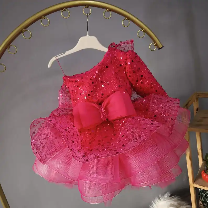 Vestido de niña de flores con lentejuelas fucsia y un solo hombro para niña: vestido de fiesta con lazo de tul para fiesta de boda - imagen 4
