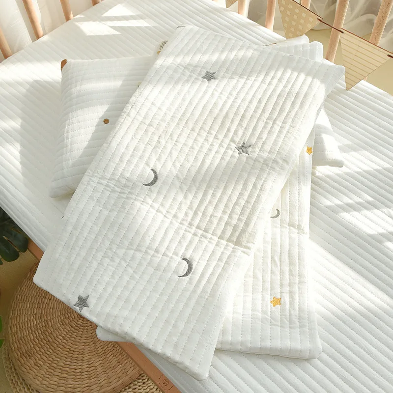 Funda de almohada acolchada de algodón puro coreano para bebé, funda de almohada con bordado de cereza y oso para niños, funda de almohada para niños de guardería - imagen 5