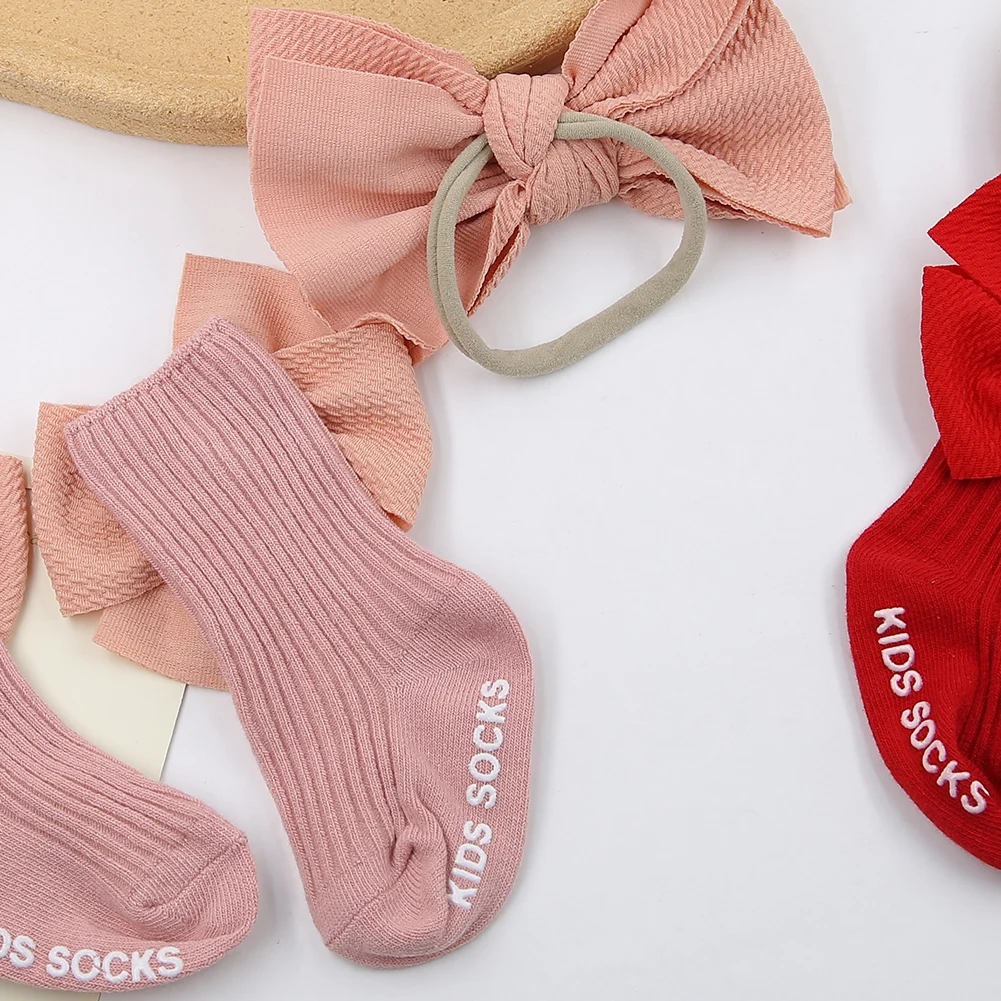 2 unids/set de lazos de bala grandes, diademas y calcetines de nailon elástico, medias largas antideslizantes, calcetines tobilleros de algodón de 0 a 12M, diademas para bebés recién nacidos - imagen 5