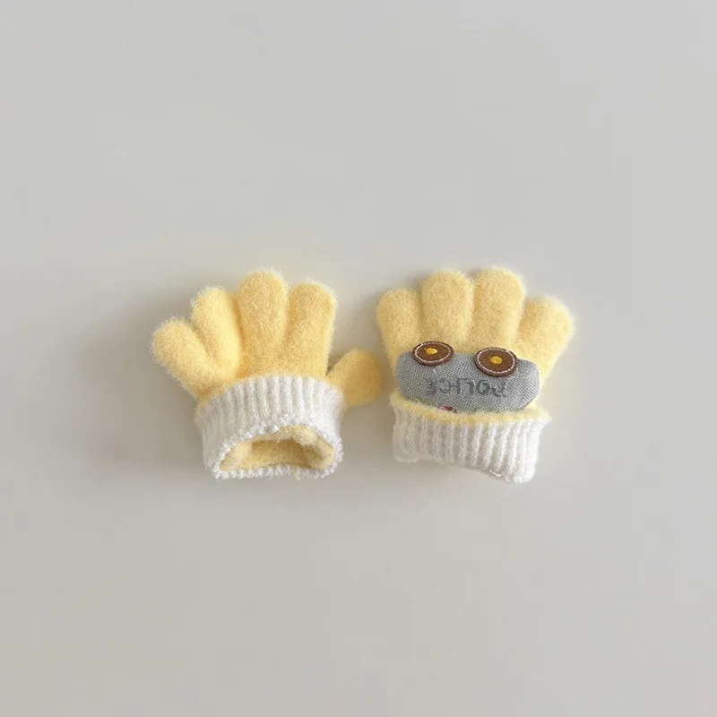 Nuevos guantes para niños de otoño e invierno: elegante logotipo de letras y lindos manoplas de cinco dedos de dibujos animados, guantes cálidos a prueba de frío para bebés - imagen 3