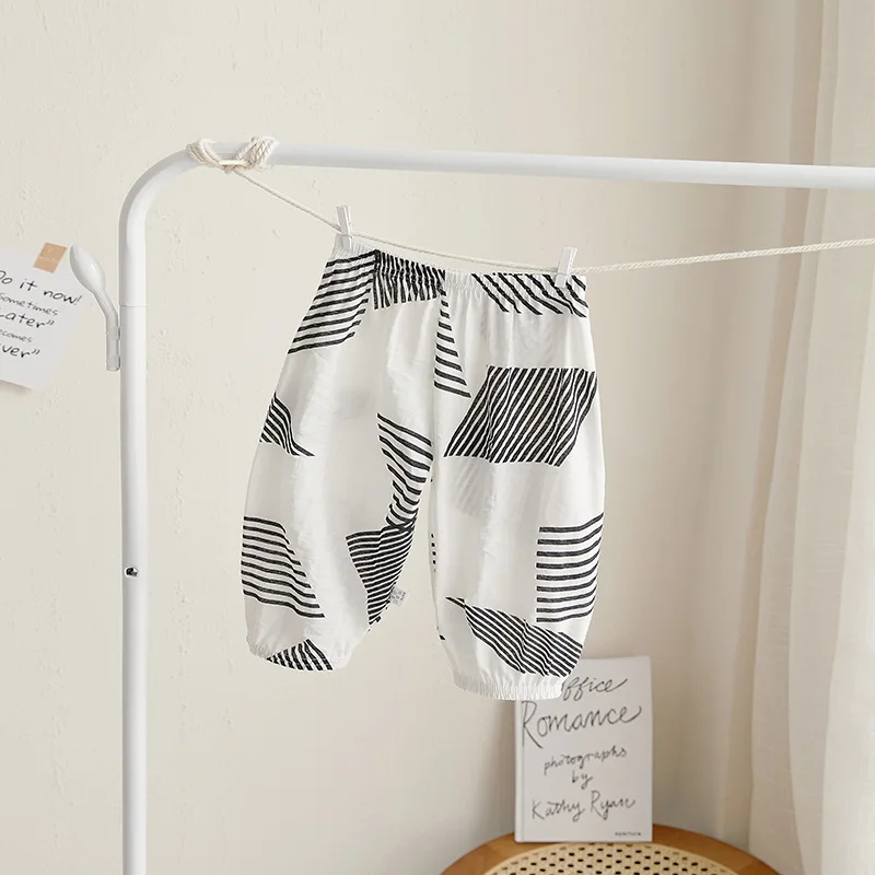 Black Geometric