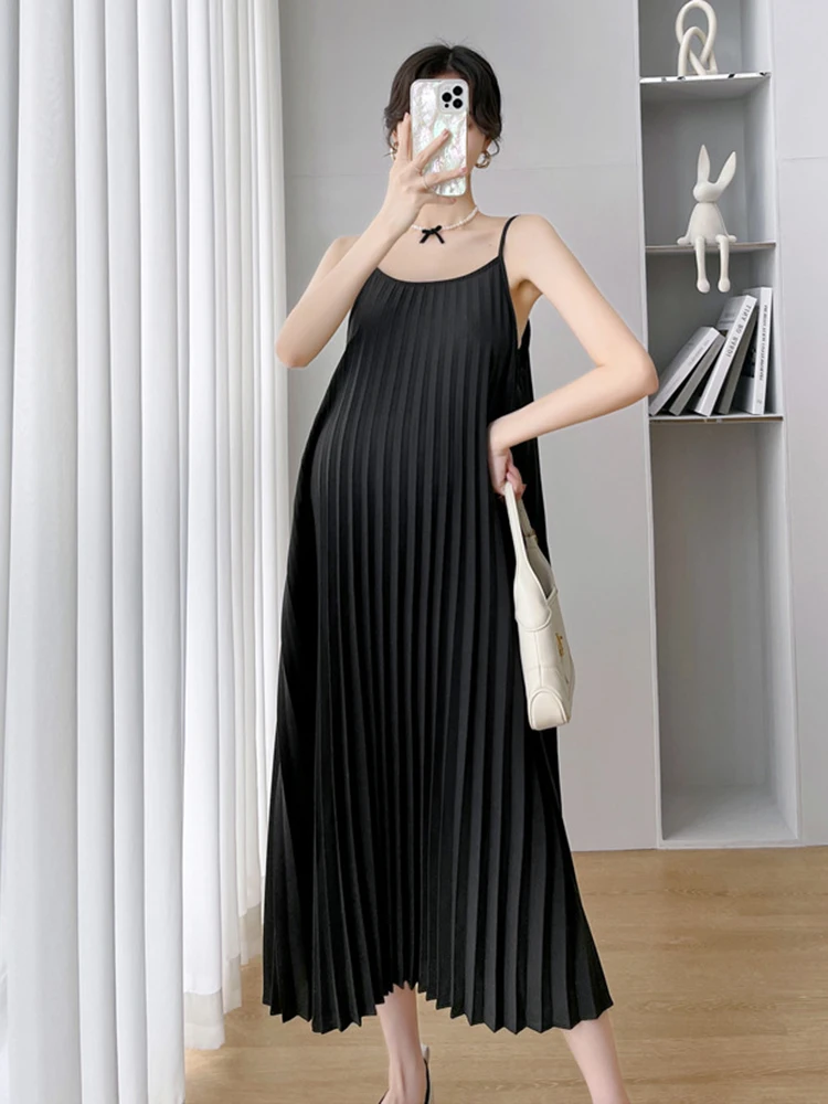 Vestido premamá plisado con tirantes y cárdigan de gasa - imagen 4