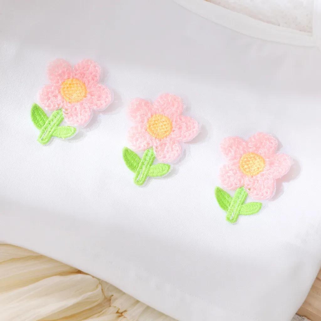 Conjunto de verano para niña: chaleco blanco con flores y falda - imagen 3