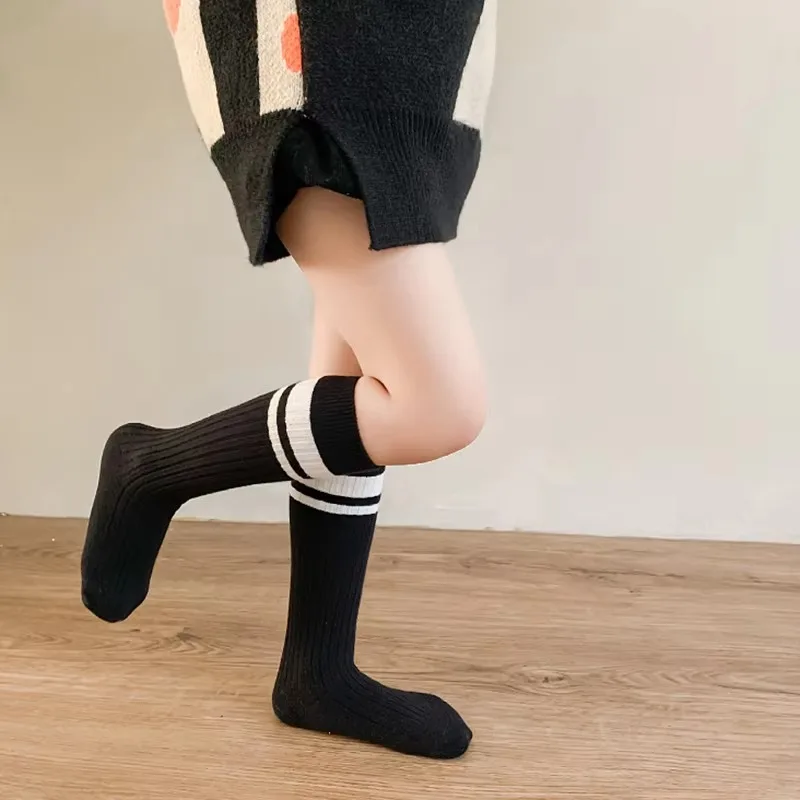 Primavera otoño bebé algodón niños piso deporte medias nuevo coreano blanco negro rayas hasta la rodilla calcetines largos para niños ropa - imagen 5