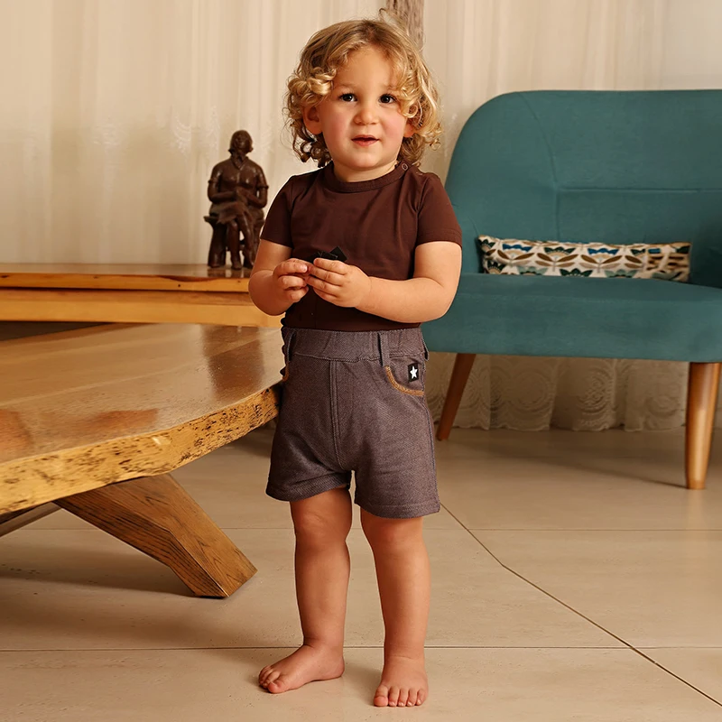 Conjunto infantil de verano mezclilla con cremallera y costuras coloridas - imagen 4