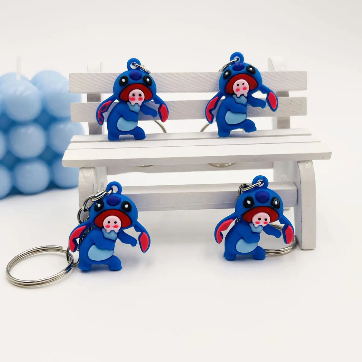 Mini llavero Kawaii de 3,5 cm de Lilo & Stitch, llavero con colgante de punto encantador, llavero de coche para mujer, regalo de cumpleaños para amigas - imagen 3