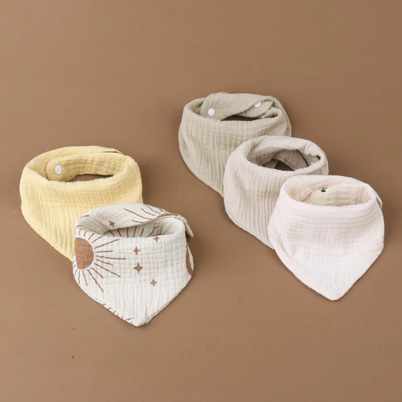 Babero triangular de algodón con pañitos para eructos - Set neonatal - imagen 3