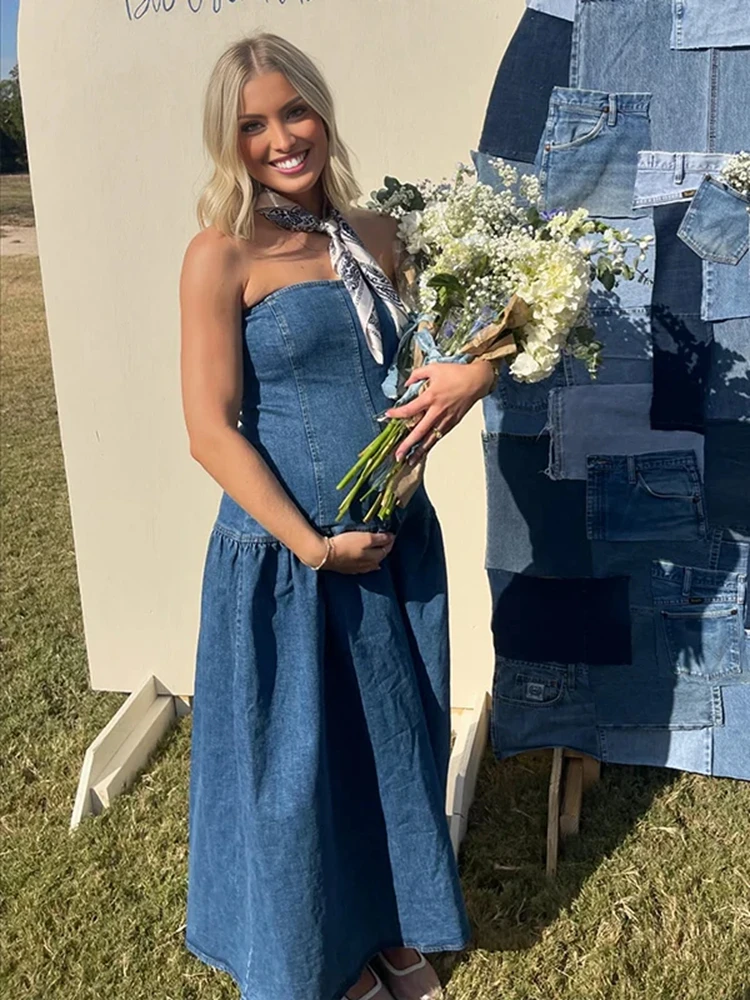 Vestido vaquero sin tirantes para fotos de maternidad – falda azul