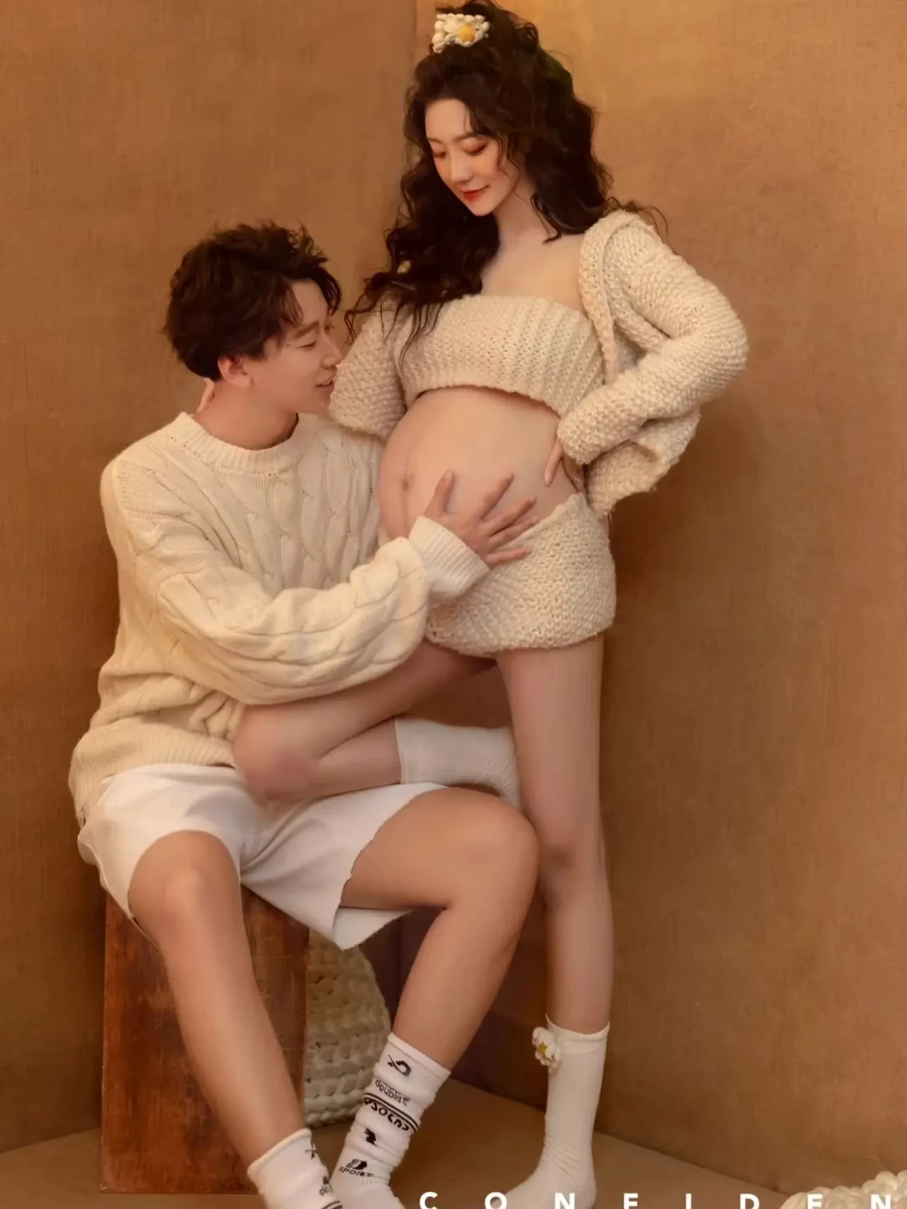 Ropa para sesión de fotos de embarazo: cárdigans y complementos - imagen 3