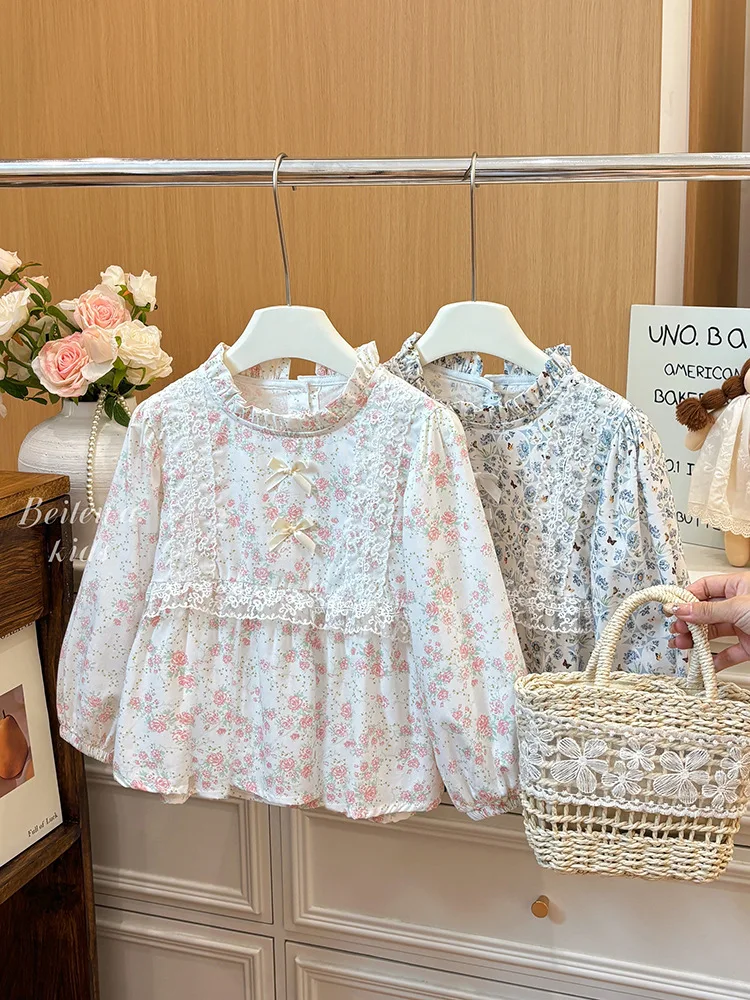 Blusa floral manga larga en color pastel