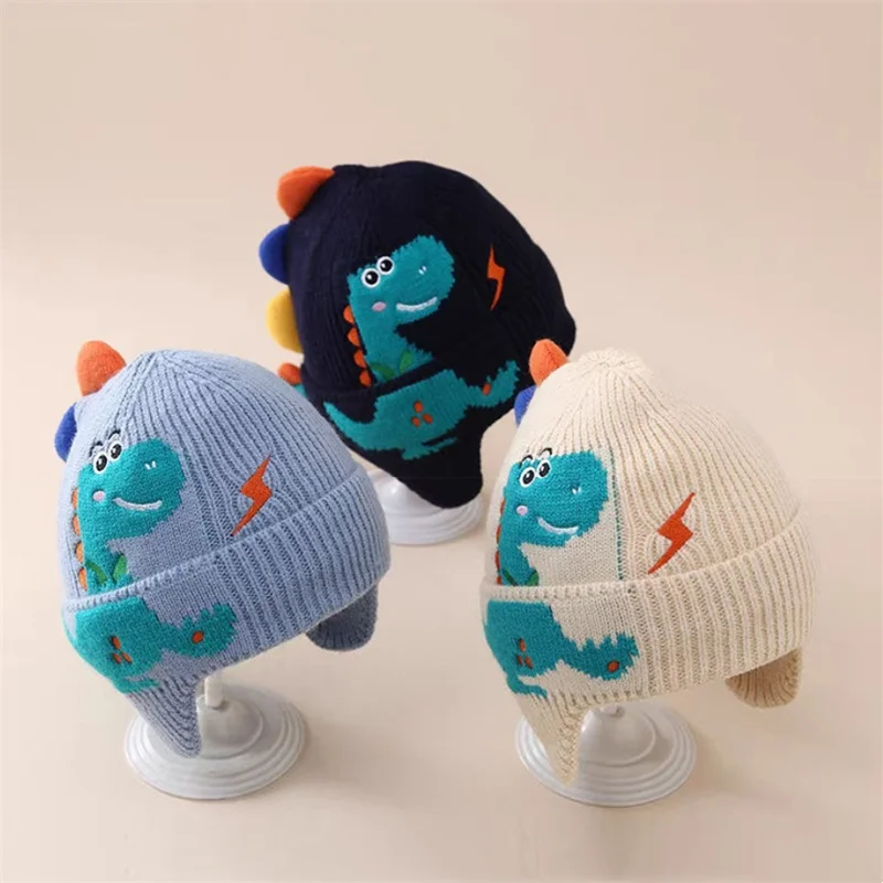Gorro cálido de invierno con protección para los oídos para bebé, gorro súper bonito de dinosaurio 3D para niños, gorros tejidos de lana con dibujos animados para niños de 1 a 6 años - imagen 3