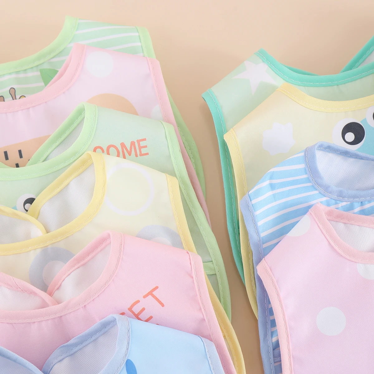 Babero impermeable para bebé – Sin mangas, absorbente y fácil de lavar - imagen 3