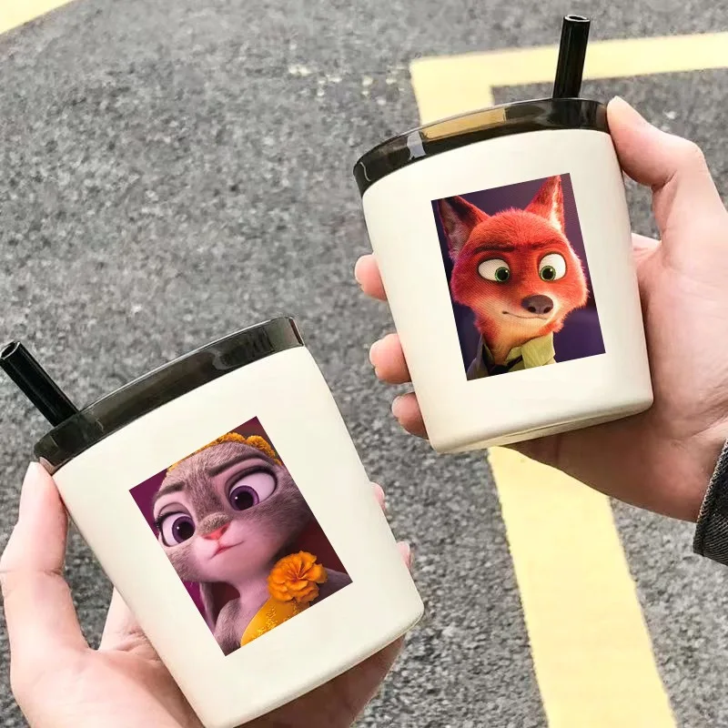 50 Uds Zootopia 2 Judy Nick pegatinas Disney Anime dibujos animados lindo adhesivo impermeable pegatina decorativa niños moda DIY calcomanía regalo - imagen 4