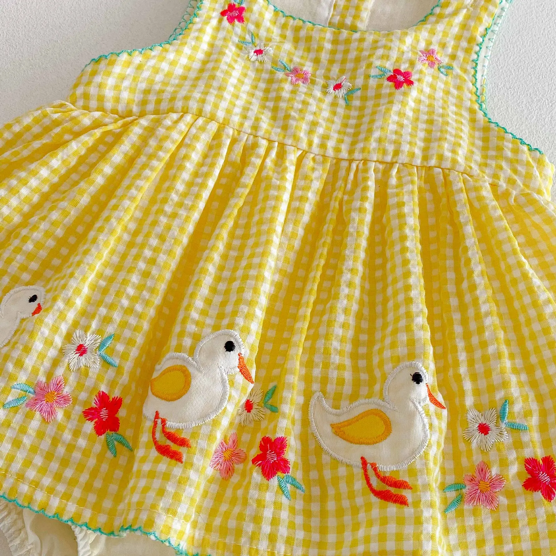 Traje de verano para niña, Adorable mono sin mangas a cuadros amarillos con patrones de pato, mono infantil, ropa cómoda súper bonita - imagen 5