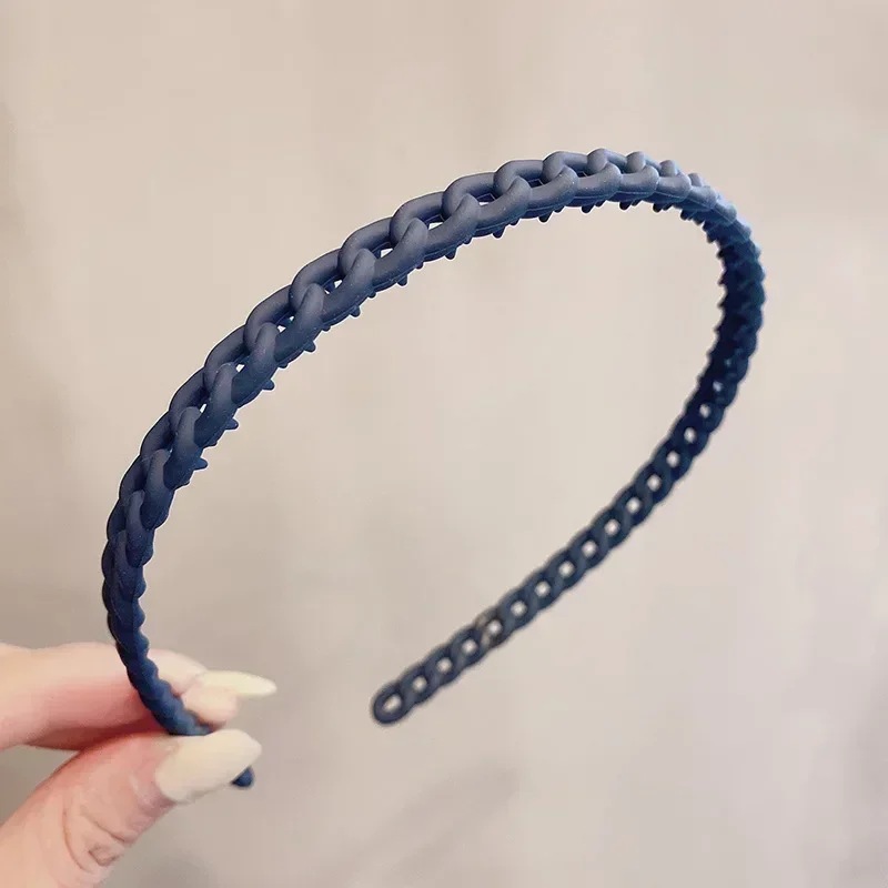 navy chain