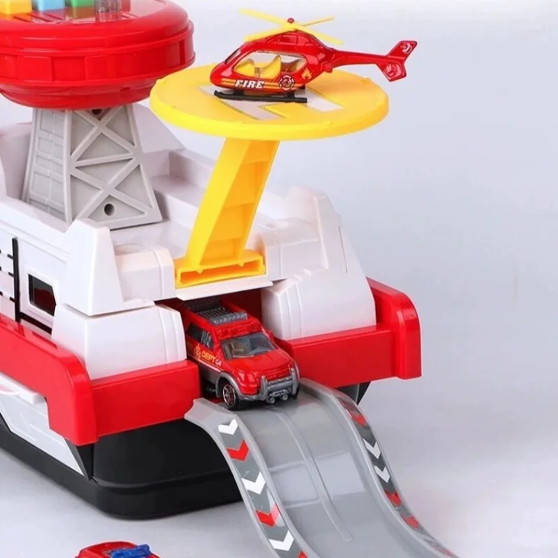 Coche transformador con luz musical, juguete para estacionamiento, modelo de pista, diseño de diapositiva de inercia, regalo de juego de rol para niños de 3 a 6 años - imagen 4