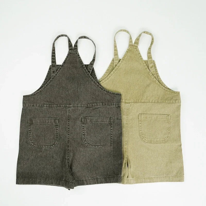 Novedad de verano, pantalones cortos vaqueros informales holgados a la moda de algodón de estilo coreano para niños con tirantes y bordado de oso Unisex - imagen 2