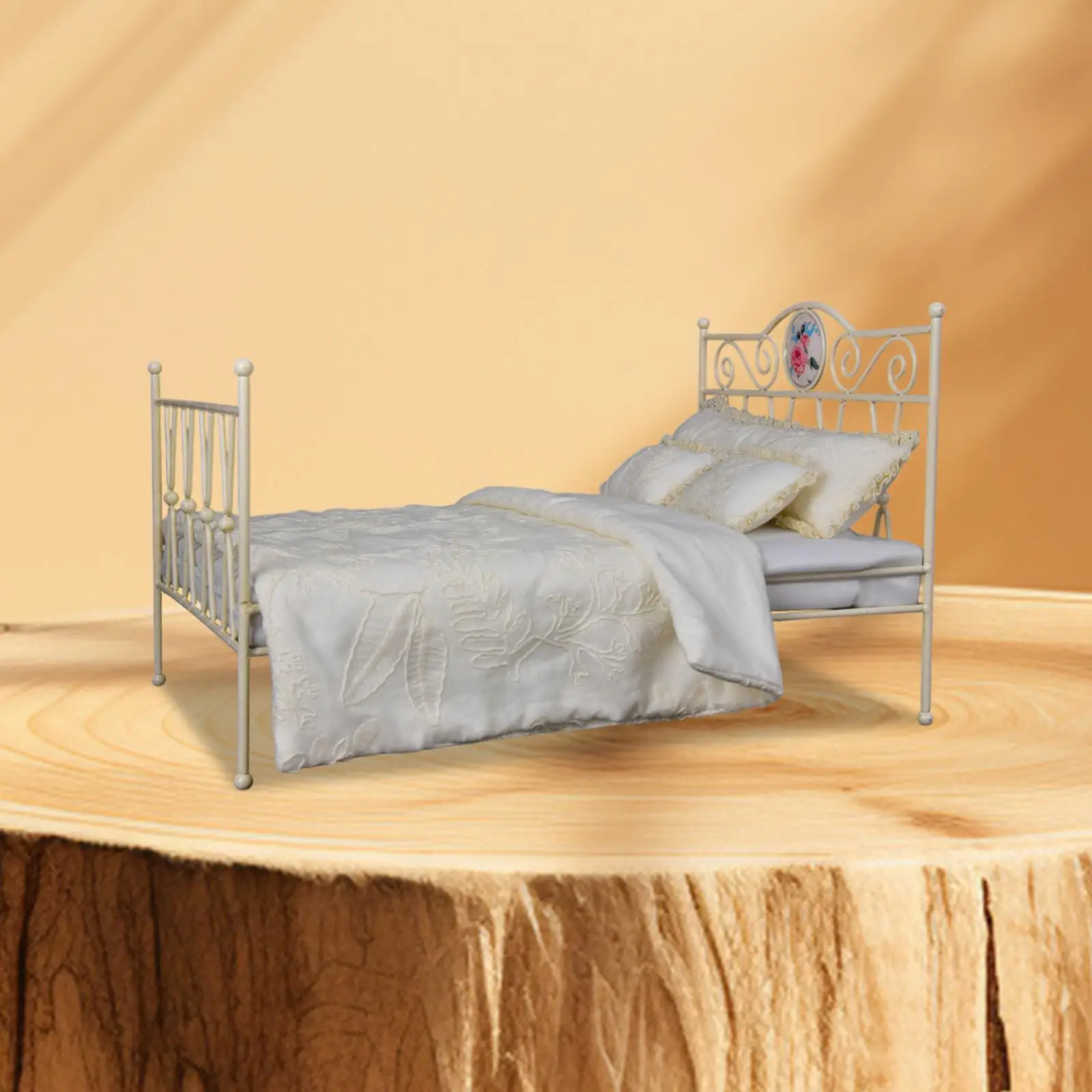 1:6 Iron Bed with Mattress for Landscape Decorations Gift Micro Landscape