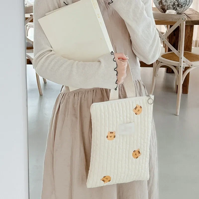 Bolsa de pañales maternal acolchada con correas para cochecito - imagen 4