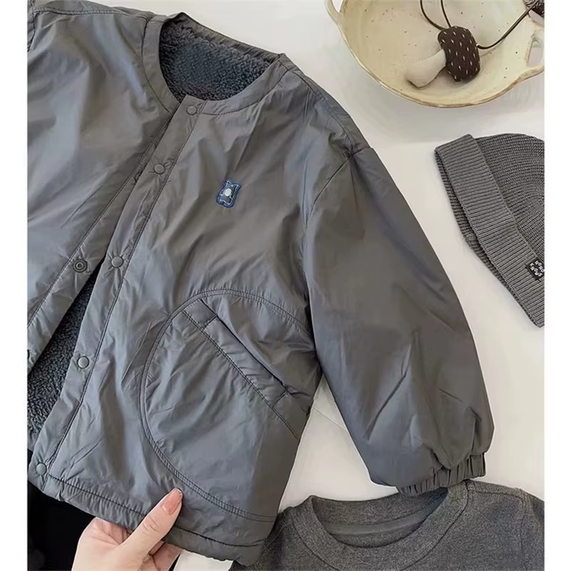 Parka infantil de invierno con corte holgado y cálido - imagen 3