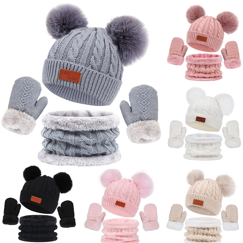 Conjunto invierno bebé con gorro pompón, bufanda y guantes - imagen 2