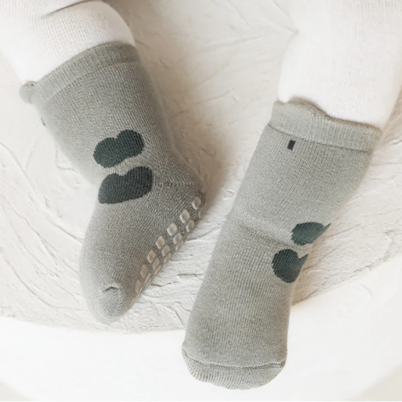 Calcetines de felpa para bebé recién nacido – Suaves y cálidos - imagen 3