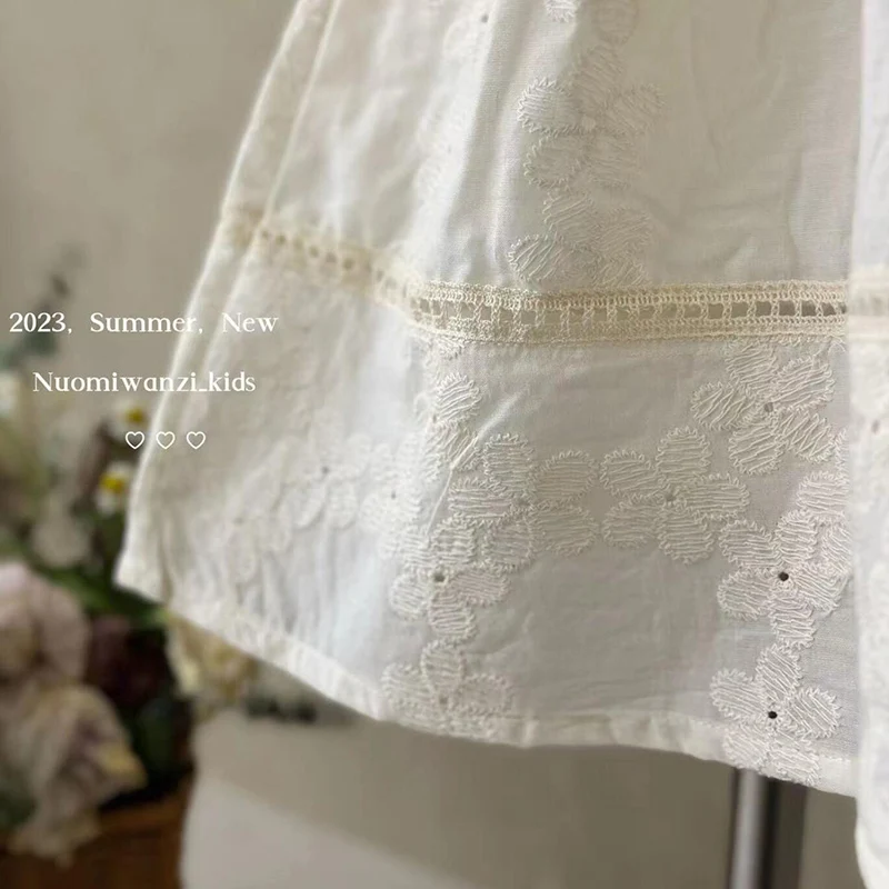 Vestido de princesa bordado floral sin mangas con volantes de encaje - imagen 2