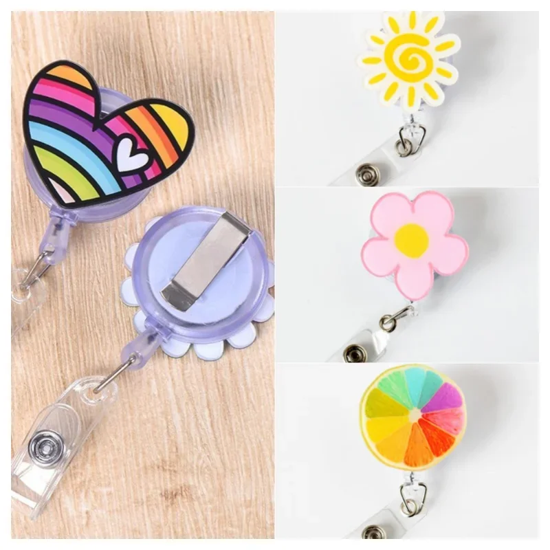 Insignia enfermera con bonita concha flores y clip para identificación - imagen 3