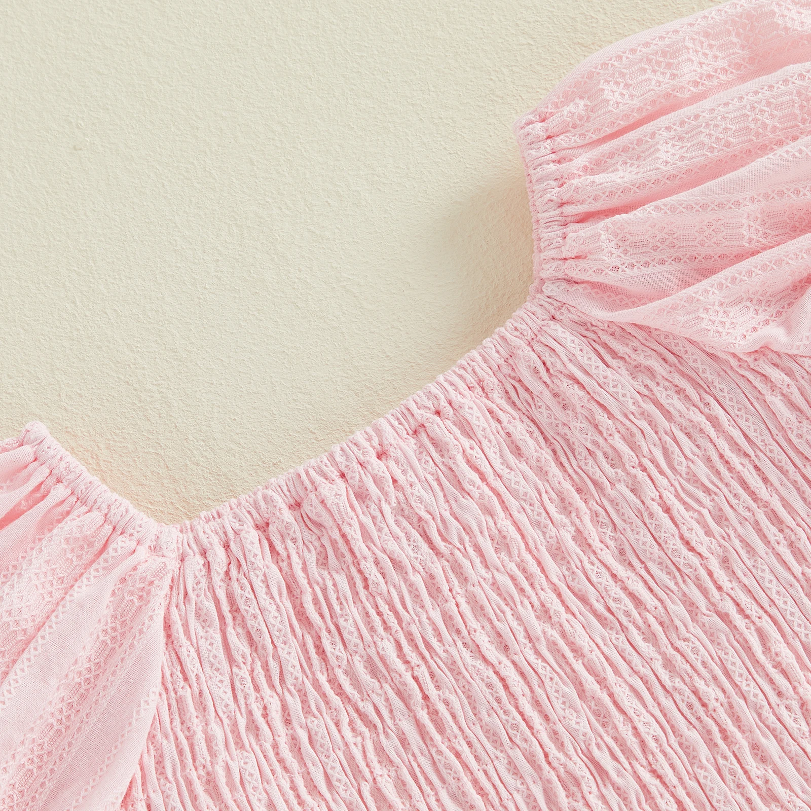Conjunto de verano para niña: camiseta nido de abeja y short de encaje - imagen 3