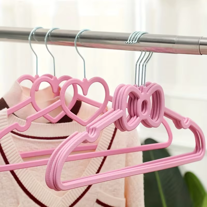 Colgador antideslizante de felpa con mariposa para bebé - imagen 4