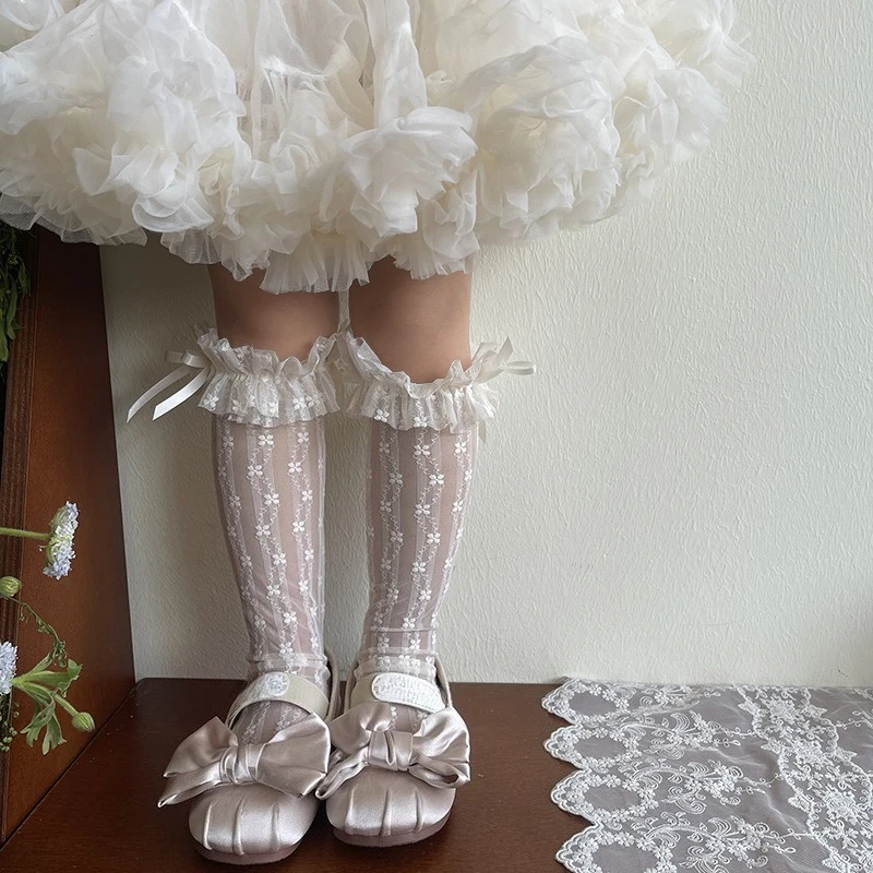 1 par dulce simplicidad moda niños niña calcetín hasta la pantorrilla bordado Floral volante encaje suelto pila calcetín Primavera Verano suave calcetín fino - imagen 3