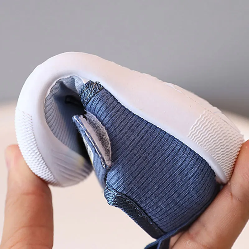 Zapatos de casa bebé con suela suave y sonido para otoño - imagen 5