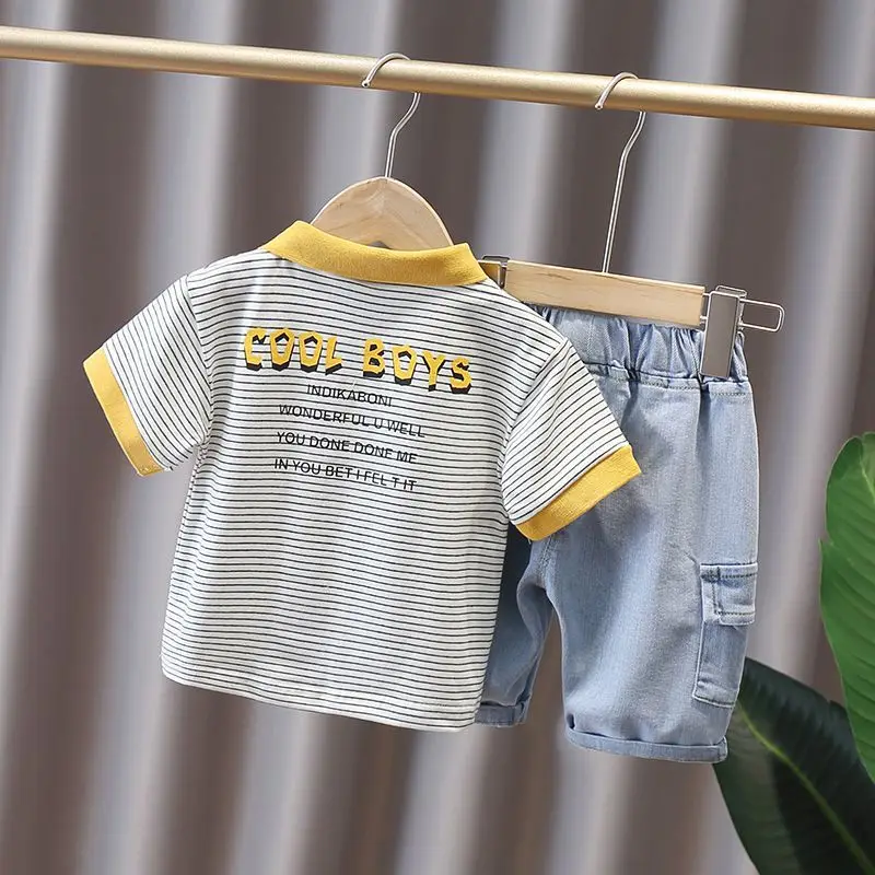 Ropa de verano para niño pequeño, Tops de manga corta de algodón con letras a rayas informales a la moda coreana + pantalones vaqueros Boutique, ropa para niños B005 - imagen 3