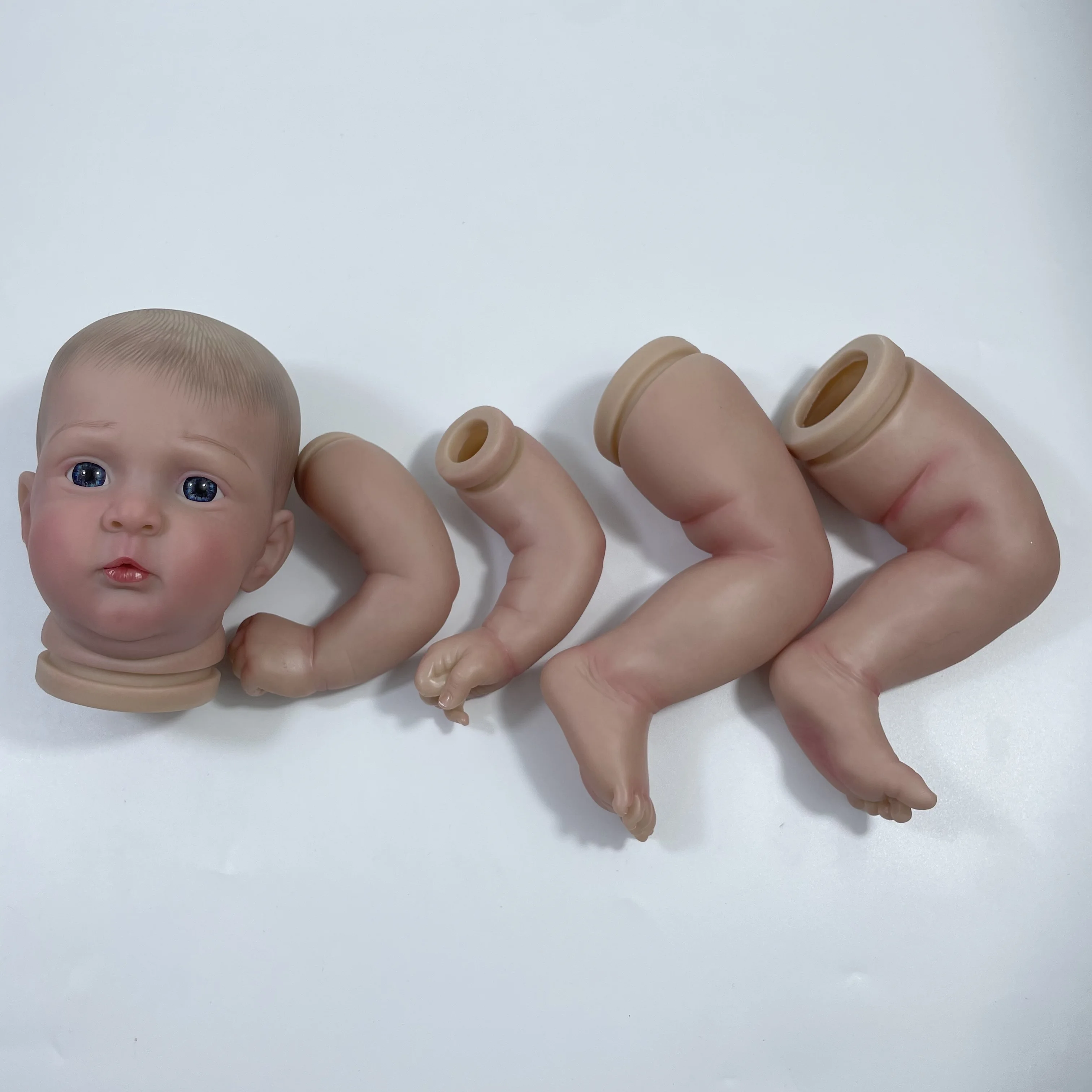 MRB Muñeca reborn bebé pintada a mano con cuerpo de tela suave - imagen 5